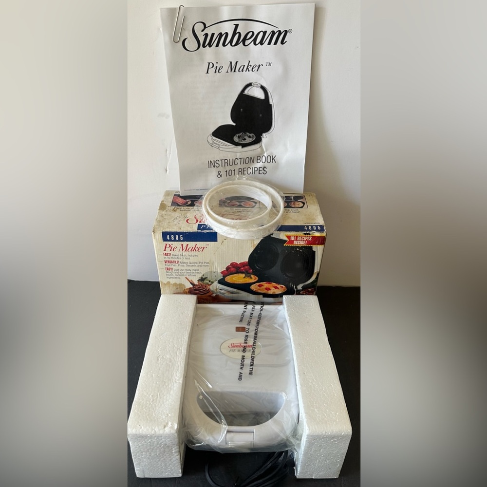 Vintage Sunbeam Model 4805 Electric Pie Maker 101 Recipes Kitchen Appliance